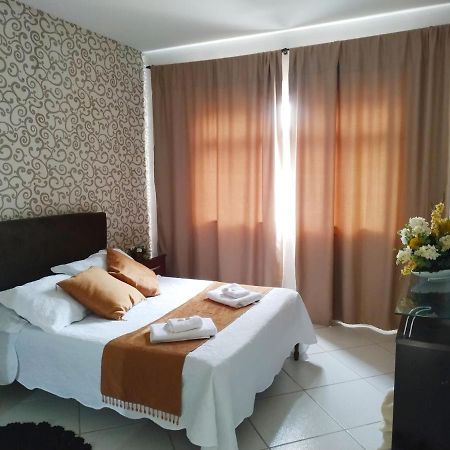 Apartamento Espacoso Localizado No Centro De Ангра-дус-Рейс Екстер'єр фото